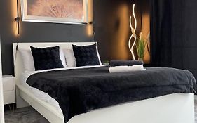 Glowstay 1